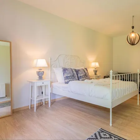 Hotel Paradis Des Vignes